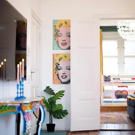 - Berlin West Design Boutique * 팔켄제