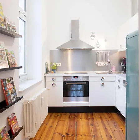 - Berlin West Design Boutique Falkensee