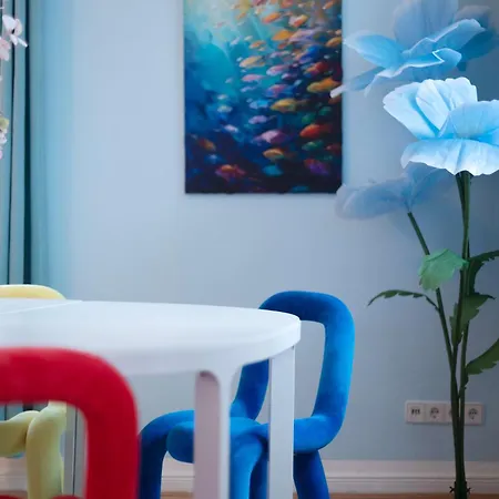 - Berlin West Design Boutique