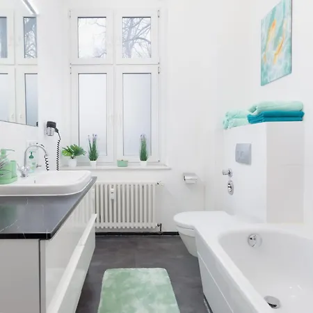 - Berlin West Design Boutique Falkensee