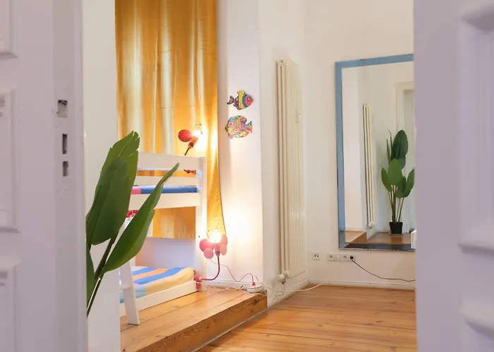 - Berlin West Design Boutique Falkensee