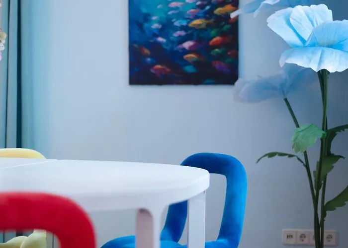 - Berlin West Design Boutique